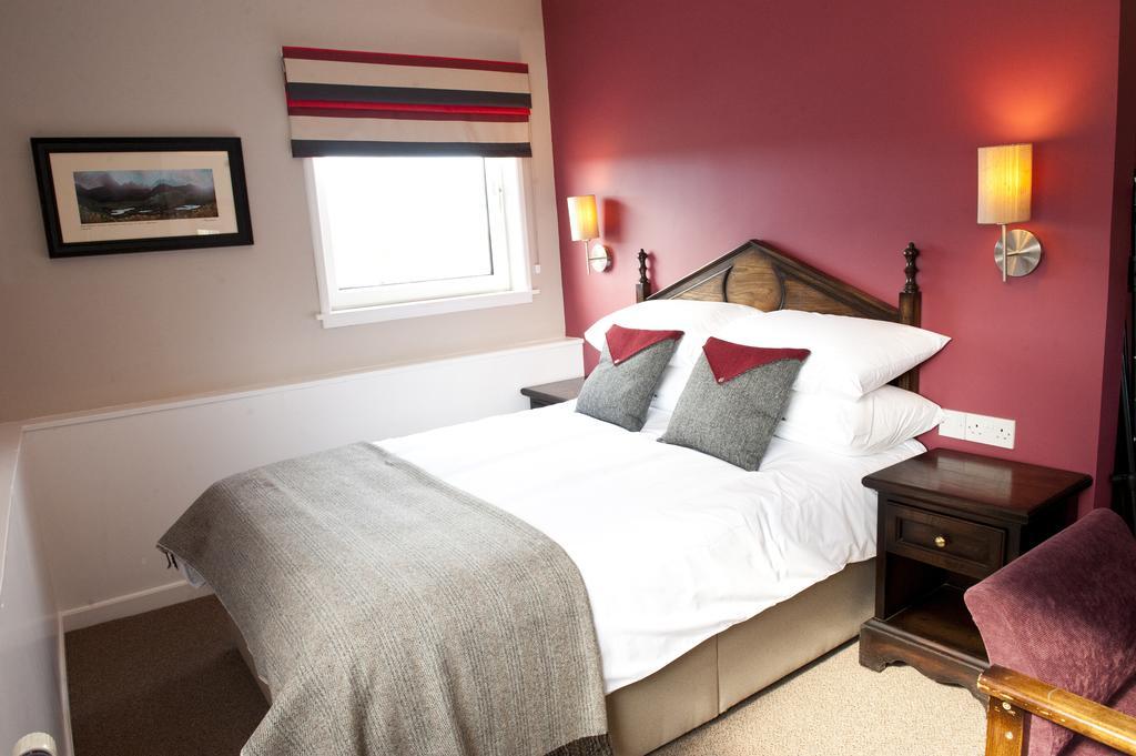 The Crown Inn Stornoway  Szoba fotó