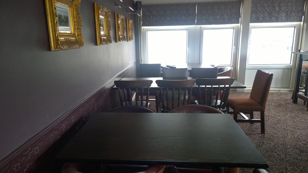 The Crown Inn Stornoway  Kültér fotó
