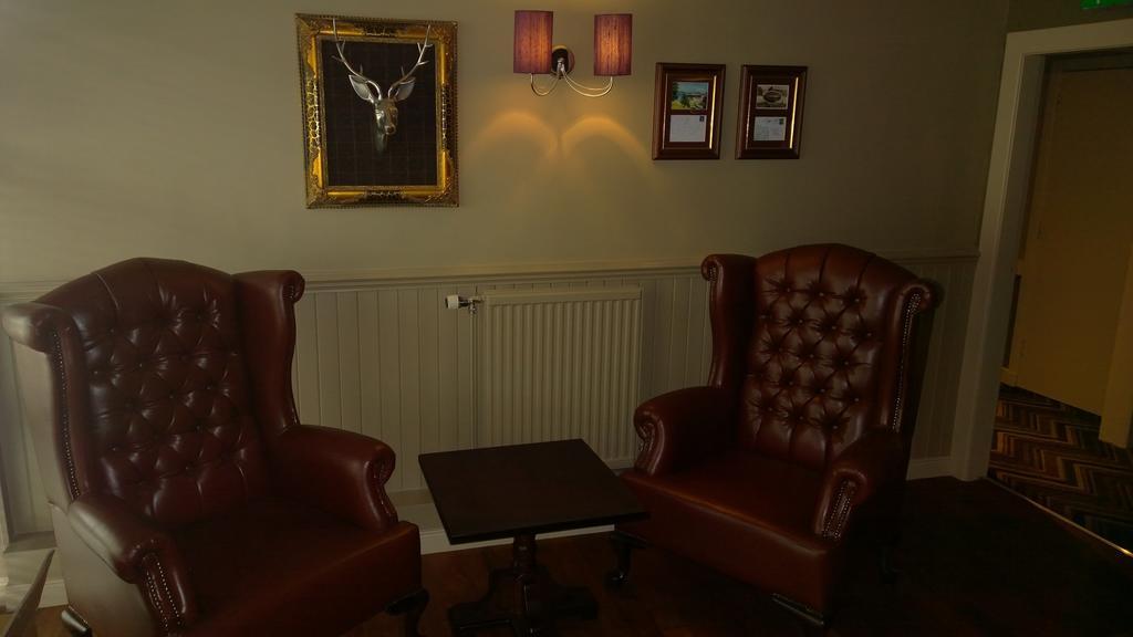 The Crown Inn Stornoway  Kültér fotó